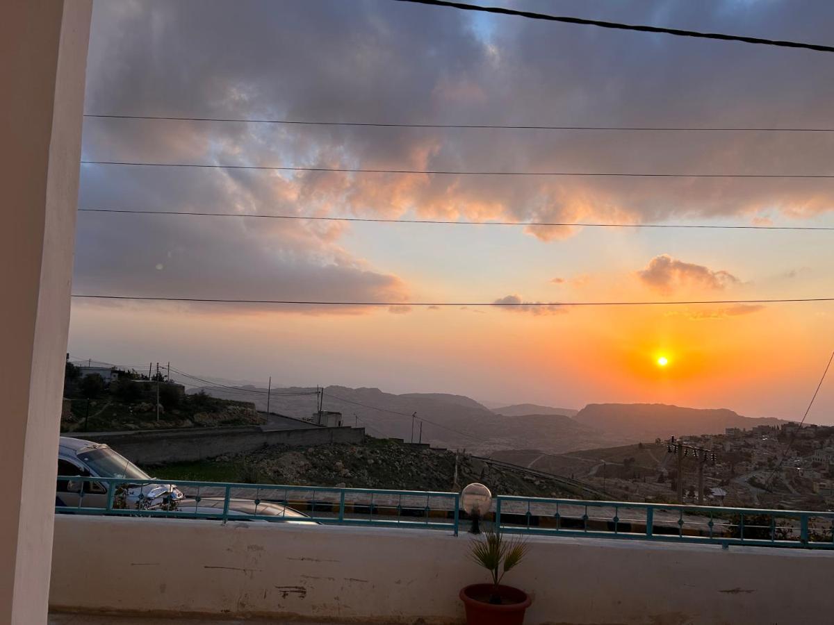 Petra Pass Hostel Wadi Musa Zewnętrze zdjęcie