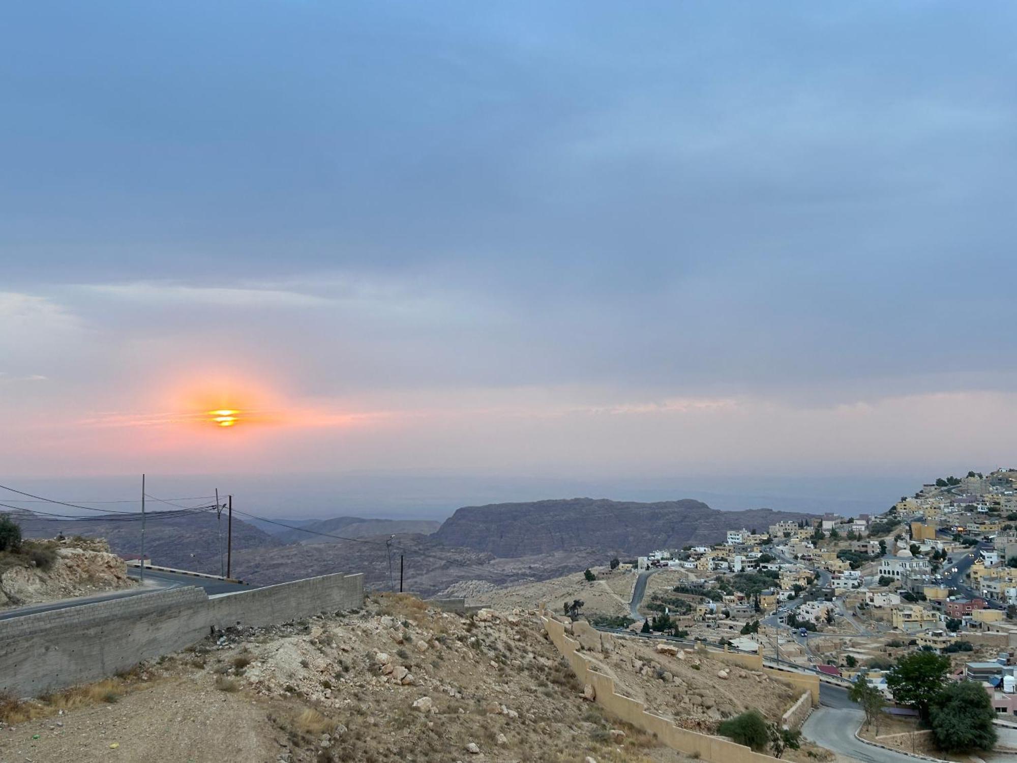 Petra Pass Hostel Wadi Musa Zewnętrze zdjęcie